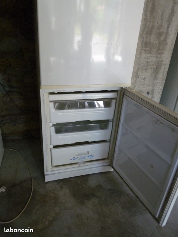 Grand réfrigérateur Congélateur WHIRLPOOL ARZ 865/G (image 2)