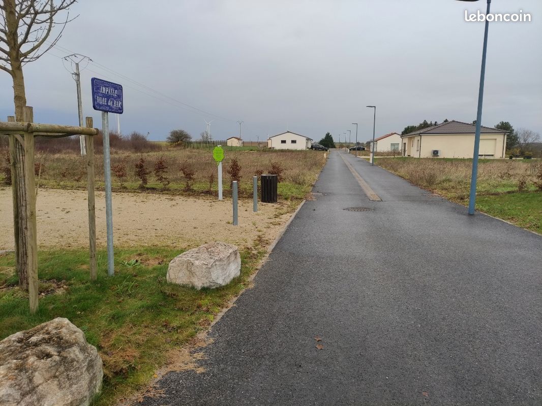 Terrain constructible secteur Bar-le-Duc · à Érize-la-Brûlée · 33 582 €