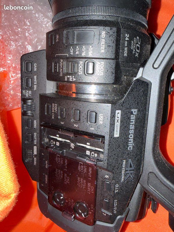 Caméscope Panasonic 4k ag-ux180 (image 2)