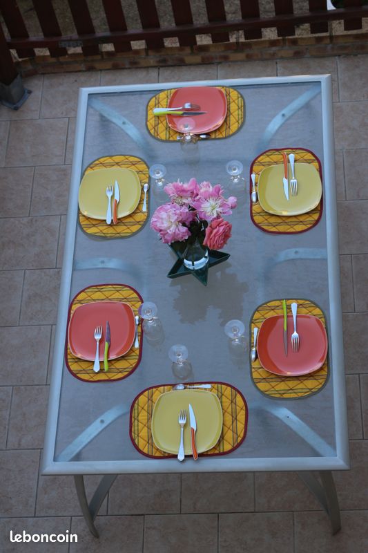 Table de jardin (image 4)