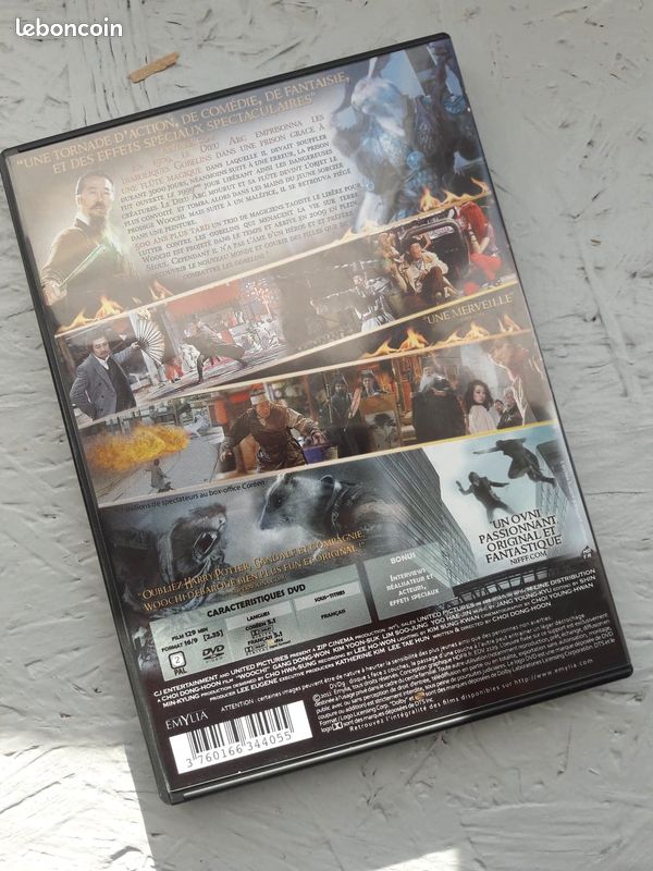 DVD Woochi : Le Magicien des Temps Modernes (image 2)