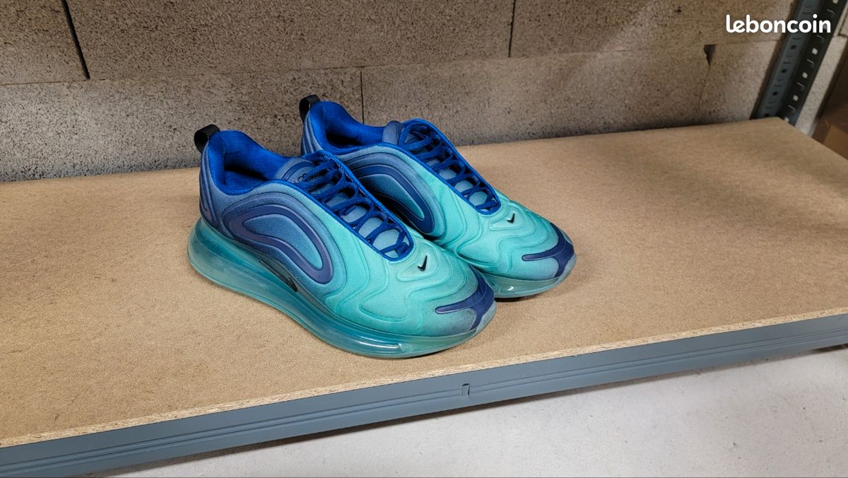 Chaussures Bleues Air Max 720 Bleu Ciel Rainbow Nike Air Max France