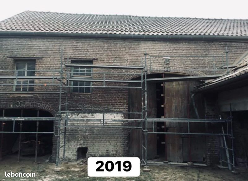 Maison 12 pièces 300 m² · à Mérignies · 300 m² · 1 100 000 €