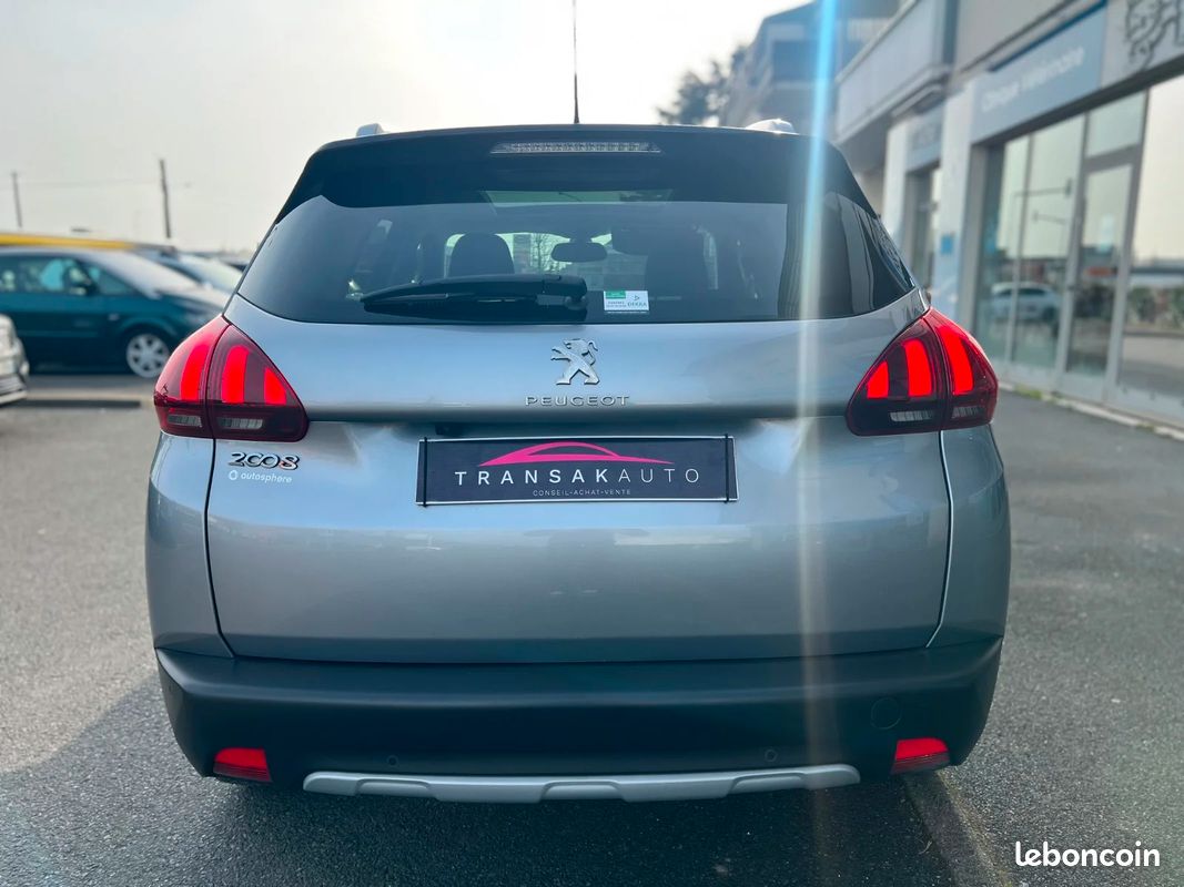 PEUGEOT 2008 BlueHDi 100ch S&S BVM5 Crossway - CARNET D'ENTRETIEN COMPLET - 2E MAIN (image 4)