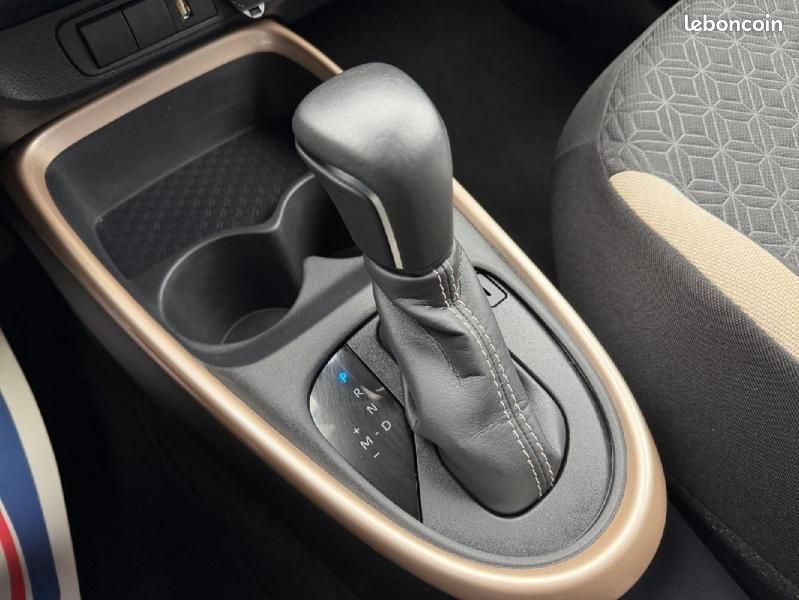 Toyota Aygo X 1.0 VVT-i 72ch Design S-CVT MY23 (image 21)
