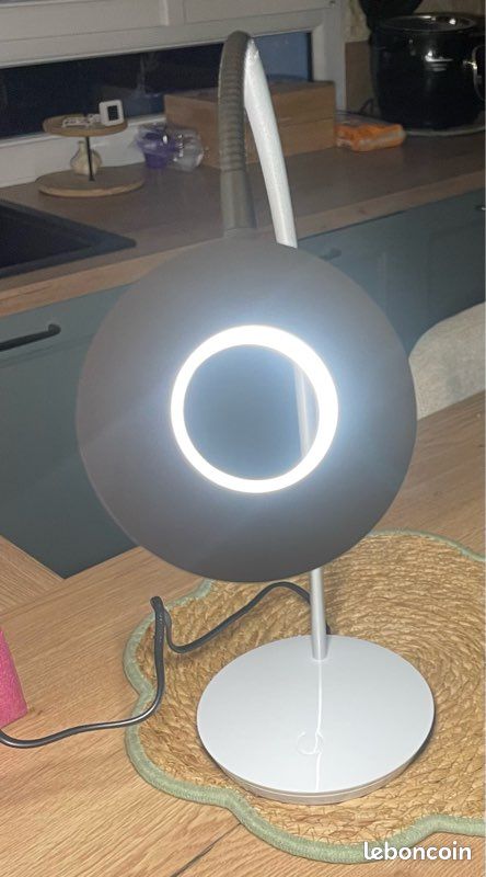 Lampe de bureau (image 4)