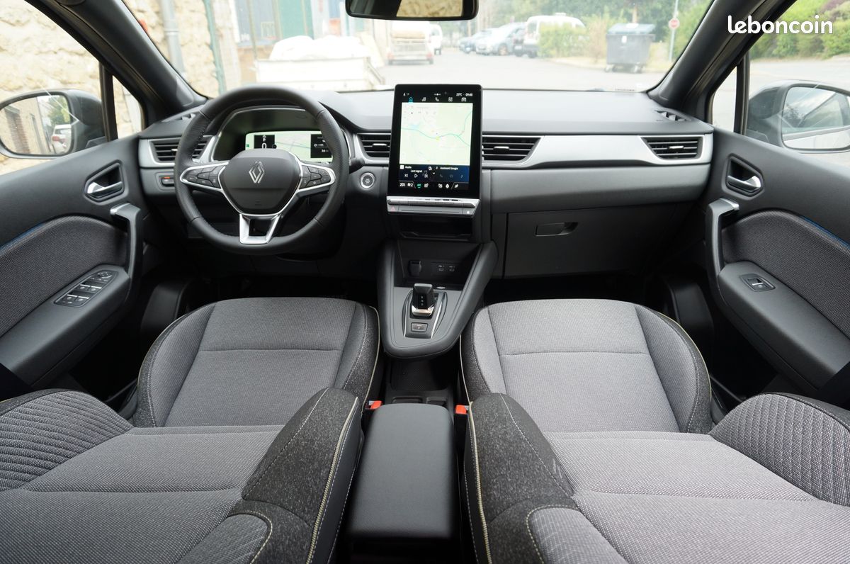 Nouveau Renault CAPTUR - 1.3TCE 160 EDC - TECHNO - NEUF 0KM 2025 (image 8)