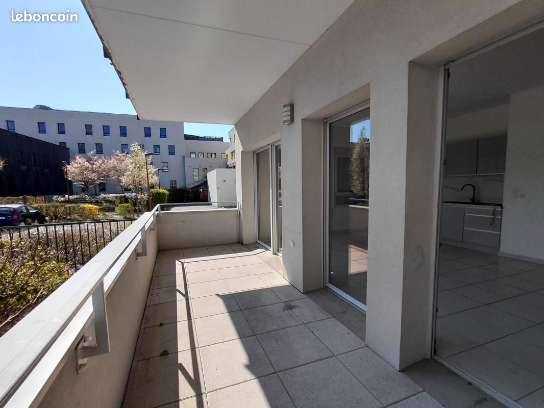 Appartement 3 pièces 67 m² · à Fontaine · 67 m² · 1 036 €/mois