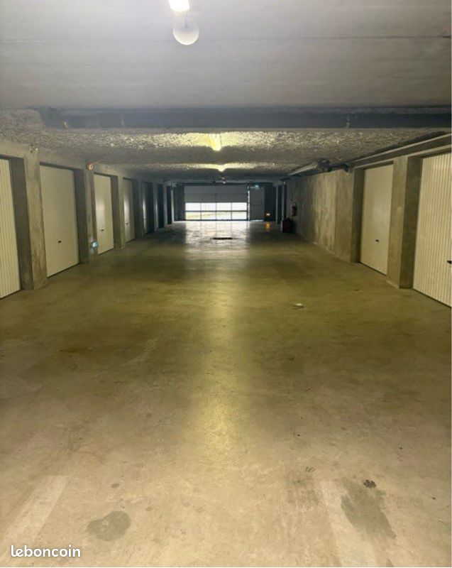 Garage secteur hôpital résidence Clos Perrier (image 3)