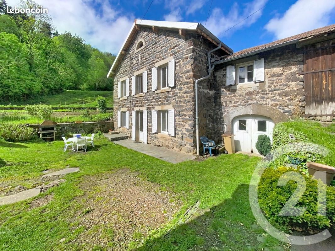 Maison 5 pièces 102 m² · à Lantriac · 102 m² · 155 000 €