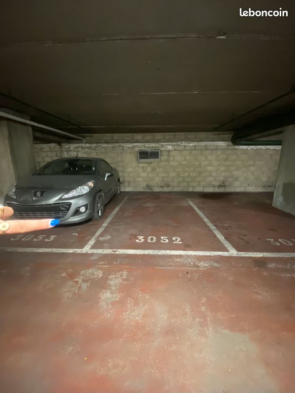 Parking à louer | Tour Cortina 41 rue du Disque, 3 ème sous sol | Loyer : 75 euros/mois (image 3)