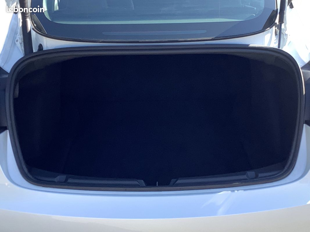 Tesla Model 3 2023 RWD - Véhicule d'occasion certifié (image 7)