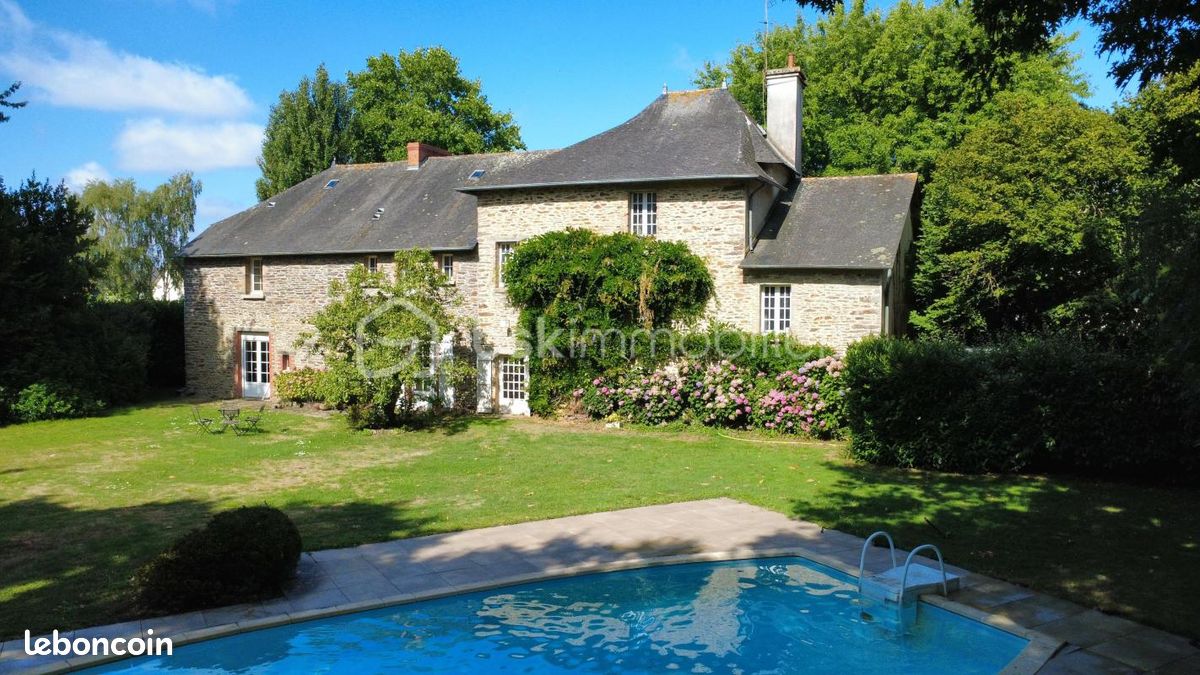 Maison 10 pièces 211 m² (image 2)