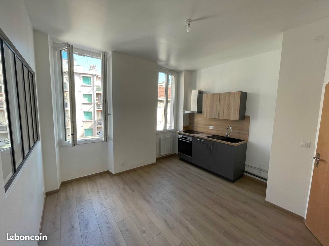 Appartement 2 pièces 27 m² · à Marseille · 27 m² · 470 €/mois