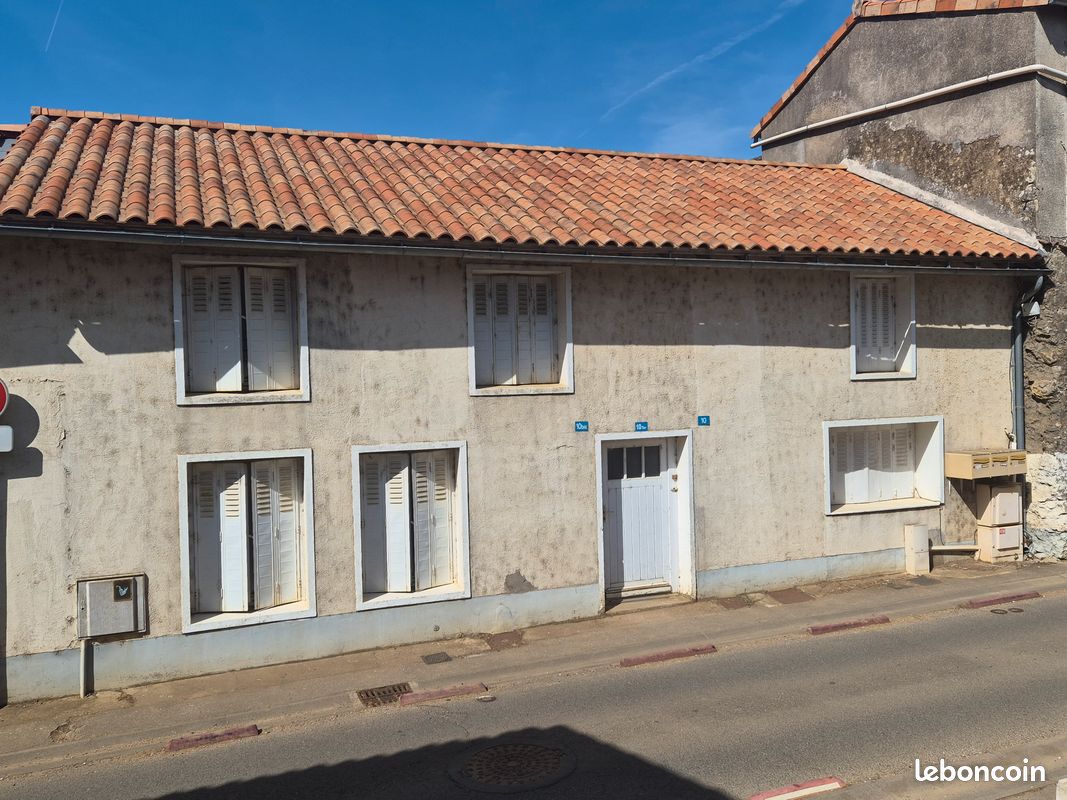 Maison 7 pièces 120 m² · à Vivonne · 120 m² · 168 000 €