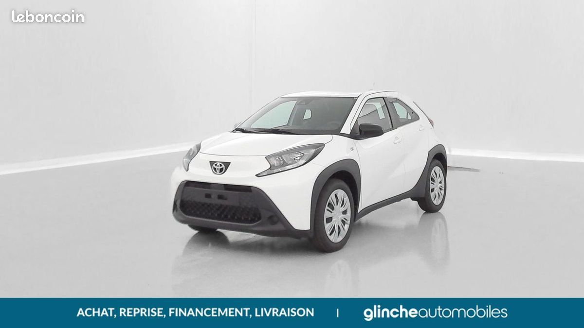 Toyota aygo x 1.0 VVT-i 72ch Dynamic (image 3)