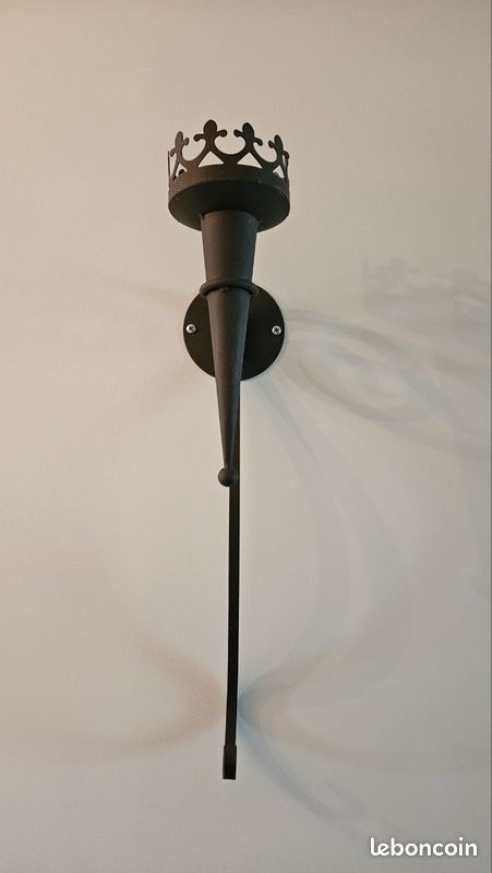 Paire de torches murales / appliques en fer forgé style médiéval – 50 cm (image 3)
