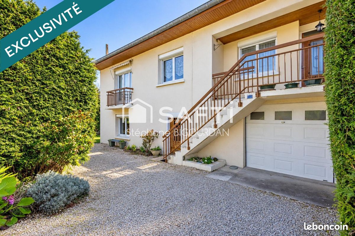 Maison 6 pièces 151 m² · à Avanne-Aveney · 151 m² · 275 000 €