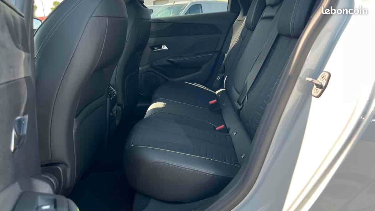 Peugeot 308 SW 1.5 BLUEHDI 130CH S&S GT EAT8 (image 16)