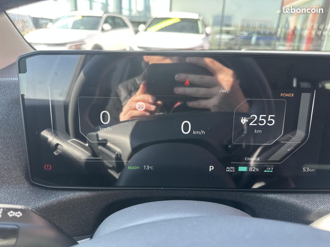 KIA EV2 107,8 kW (145 ch) Autonomie Standard 42.2 kWh Earth (image 11)