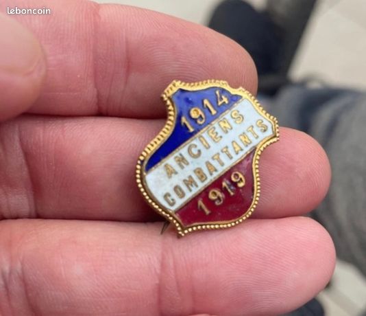BG3624 - Insignia Of Former Combatants 1914-1918 Houdain (Pas-De-Calais