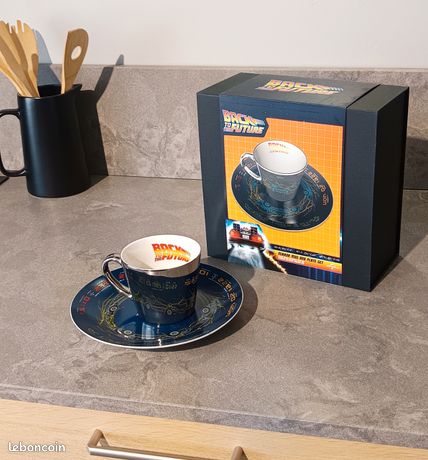 Mug Personnalisé Retour Vers Le Futur - Décor DeLorean - 325 Ml, Céramique Blanche - Neuf, Made In France !