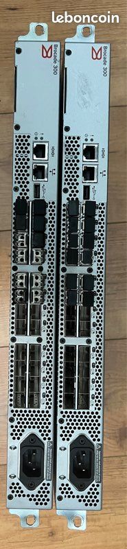 2 Switch SAN Fibre Channel Brocade 300 - Accessoires informatique 2 Switch SAN Fibre Channel Brocade 300 - Accessoires informatique