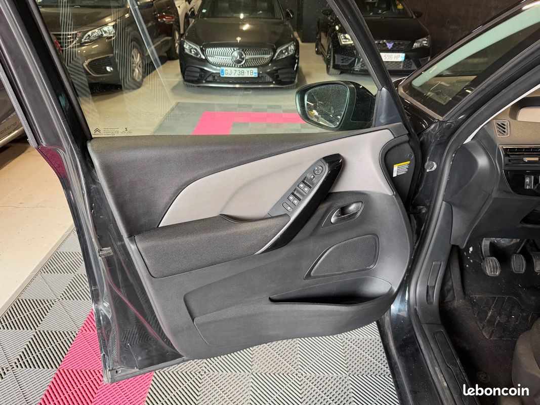 Citroën C4 SPACETOURER 1.6 BLUEHDI Feel (image 10)