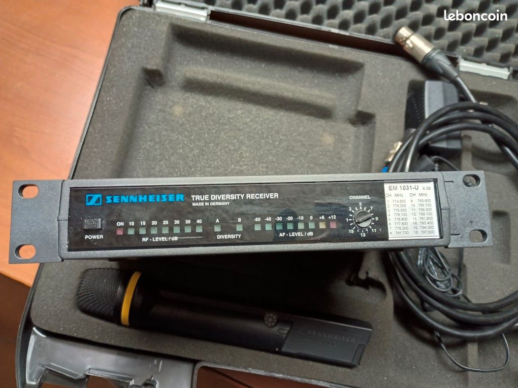 Micro sans fil et emetteur sennheiser em 1031-u Instruments de