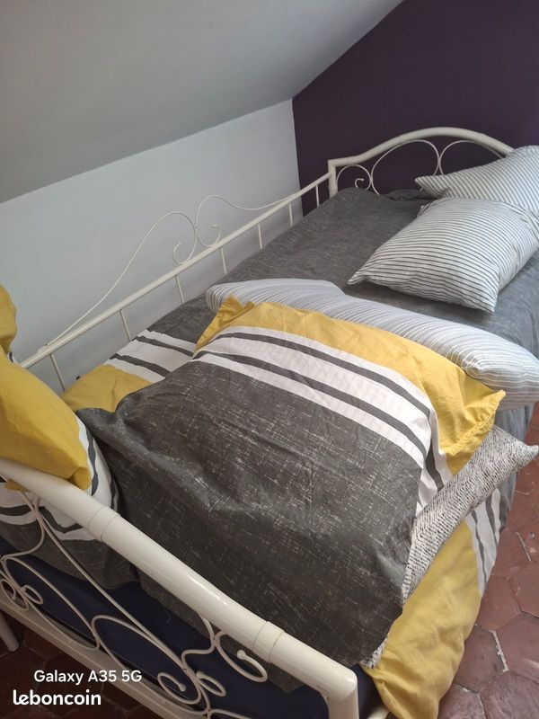 Lit/banquette 1 personne fer blanc + matelas (image 3)