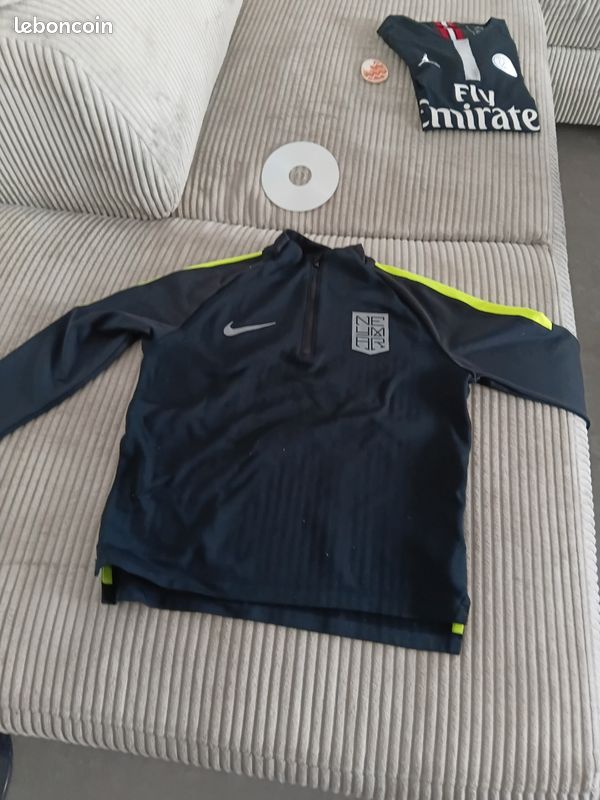 Haut de survetement nike (image 1)