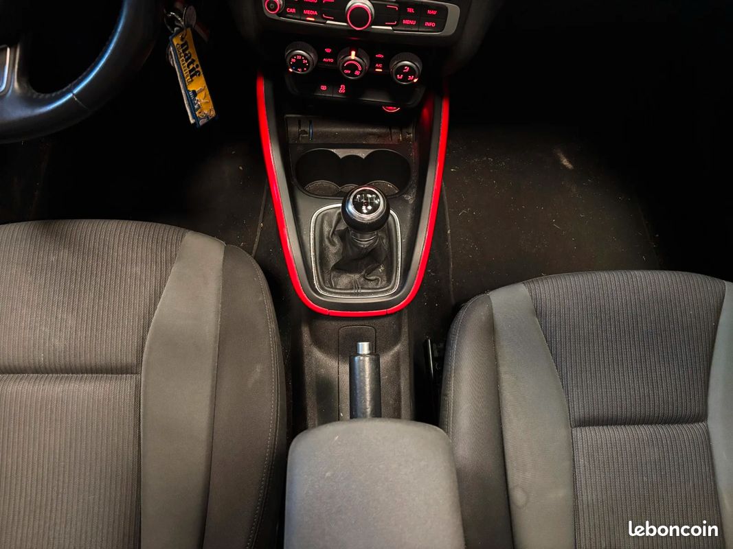 AUDI A1 A1 1.0 TFSI ultra 95 Ambiente * TOIT OUVRANT (image 15)