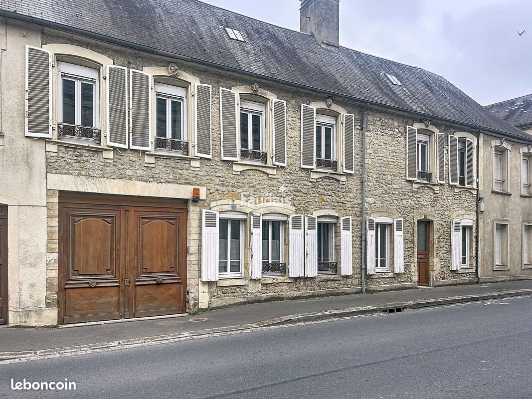 Maison 7 pièces 218 m² · à Isigny-sur-Mer · 218 m² · 395 000 €
