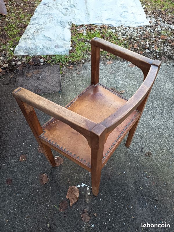 Fauteuil de bureau ancien en bois et cuir 1940 (image 2)
