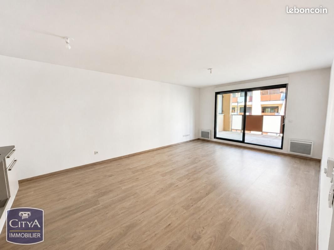 Appartement 3 pièces 65 m² · à Aix-en-Provence · 65 m² · 285 000 €