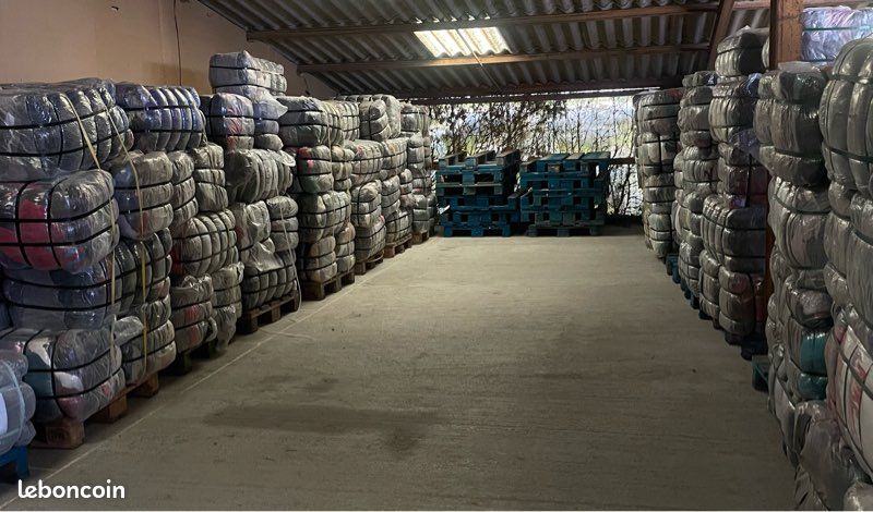 Grossiste vêtement seconde main REVENDEURS Vêtements