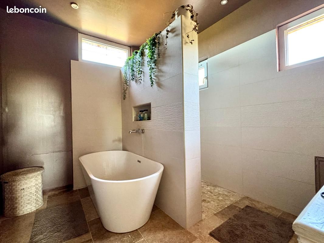 Villa 9 pièces 285 m² (image 18)