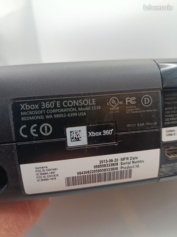 Xbox 360 E Noir 250go (image 3)