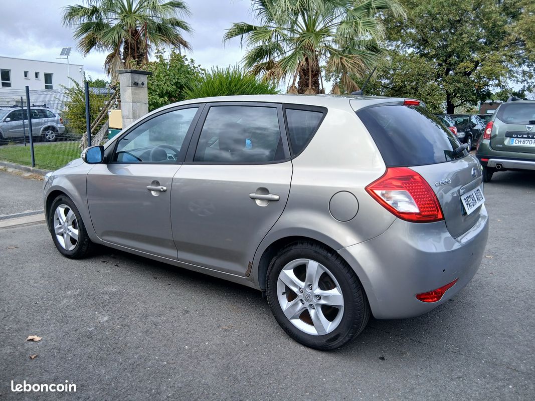 Kia ceed 1.6l crdi 115 active (image 2)