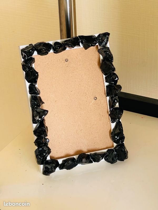 Cadre photo en pierre naturelle Obsidienne noire pour décoration intérieure (image 1)