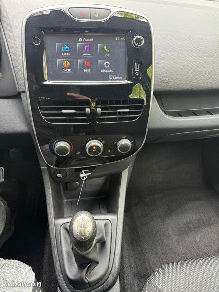 Renault CLIO IV 1.2 16V 75CH ESSENCE CRIT AIR 1 (image 17)