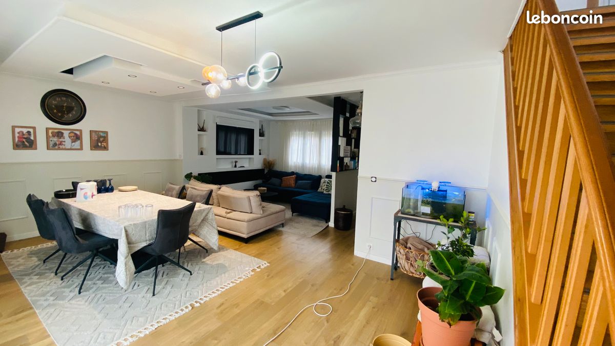 Maison 6 pièces 150 m² · à Saint-Prix · 150 m² · 2 950 €/mois