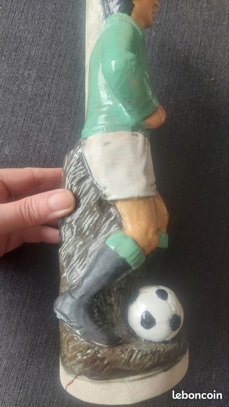 Bouteille vide céramique vintage footballeur joueur maillot vert ASSE 70s (image 9)