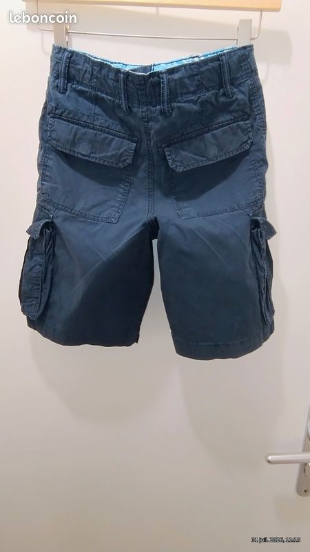 Short bleu avec 6 poches 8/9 ans (image 5)