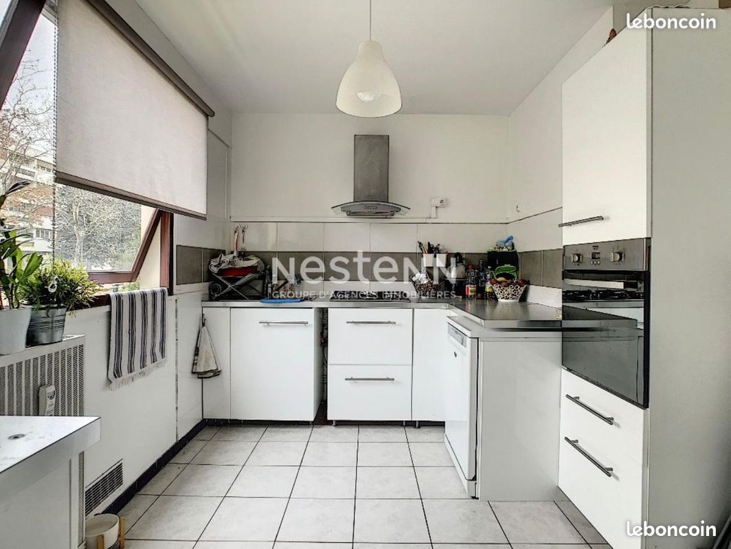 Appartement a louer rillieux-la-pape - 4 pièce(s) - 75 m2 - Surfyn