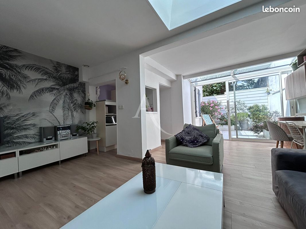 Maison 3 pièces 56 m² · à Bordeaux · 56 m² · 329 000 €