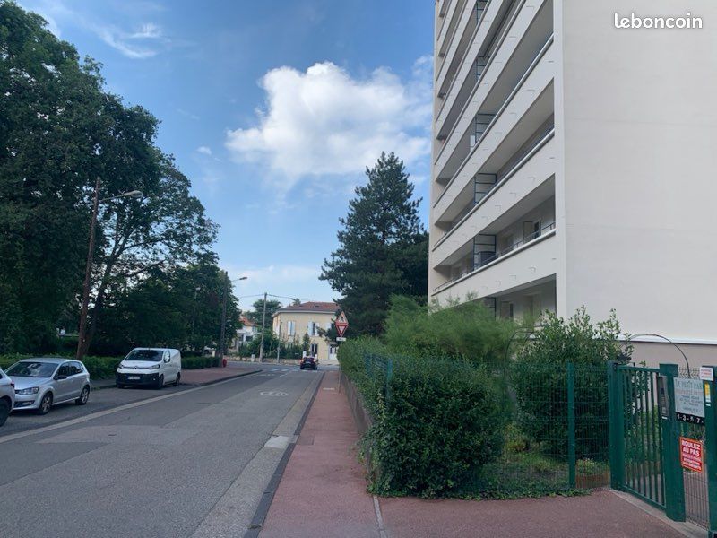 Appartement 4 pièces 88 m² · à Bron · 88 m² · 1 290 €