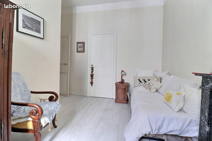 Maison 10 pièces 221 m² — 10