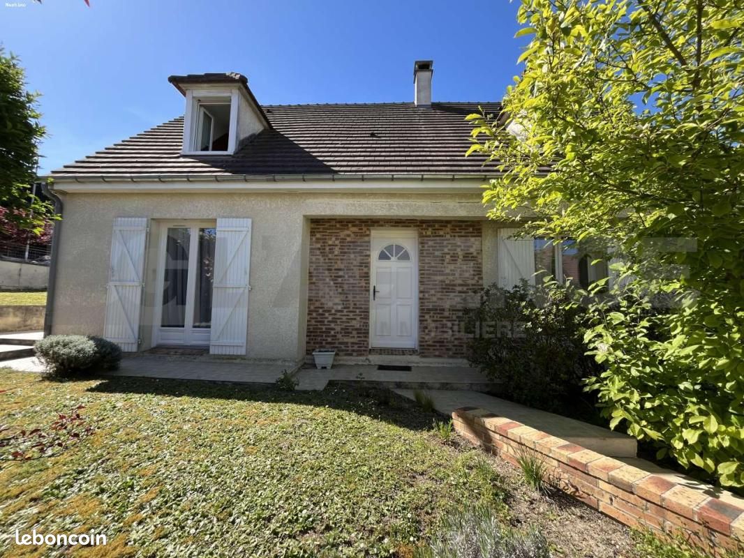 Maison 7 pièces 140 m² · à Coubron · 140 m² · 379 000 €