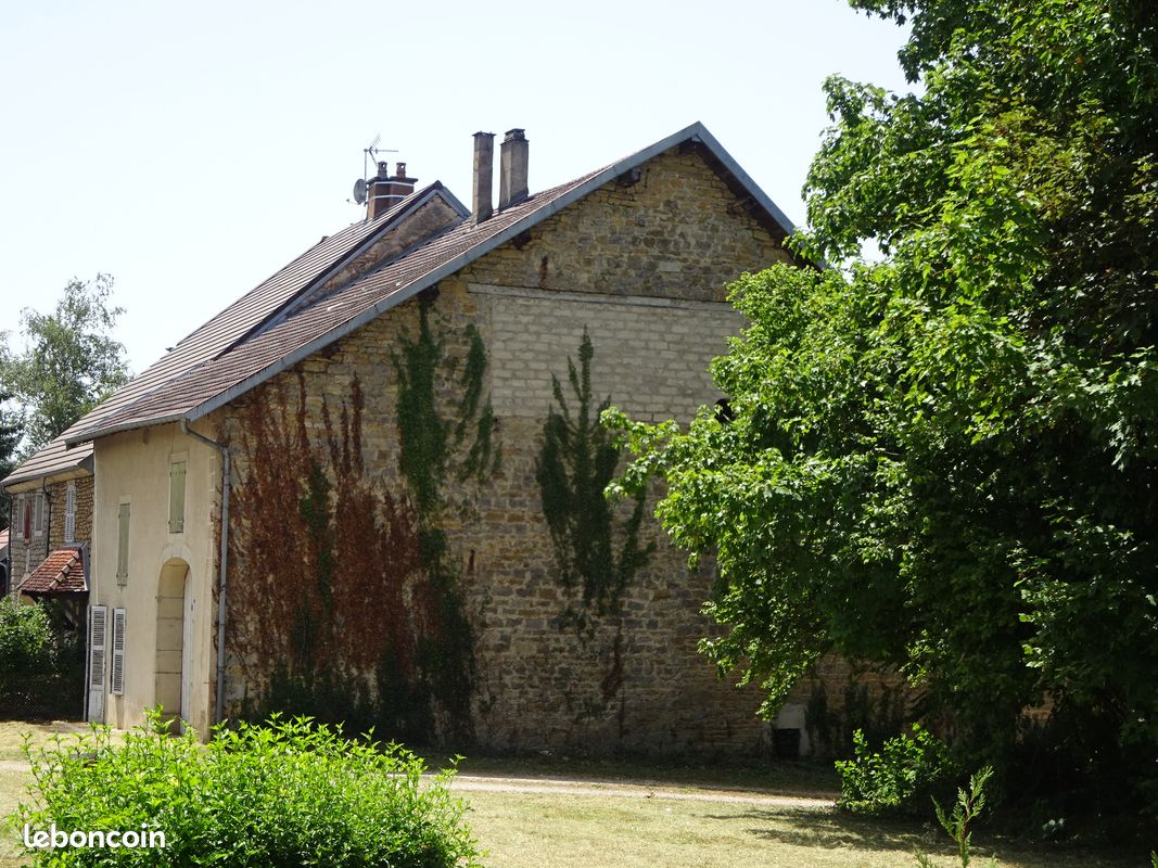 Maison 5 pièces 110 m² · à Le Vernois · 110 m² · 83 200 €